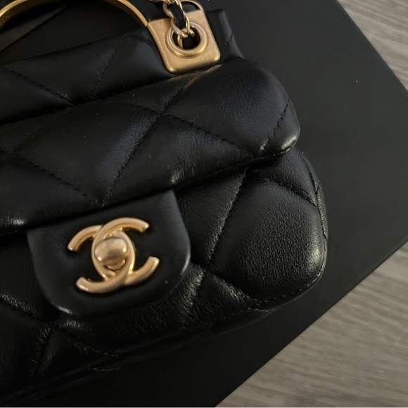 Chanel Lady Handle Flap Card Holder with Chain Black - Picture 8 of 11